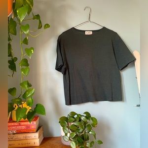 ✨SOLD✨ Vintage Forest Green T-Shirt